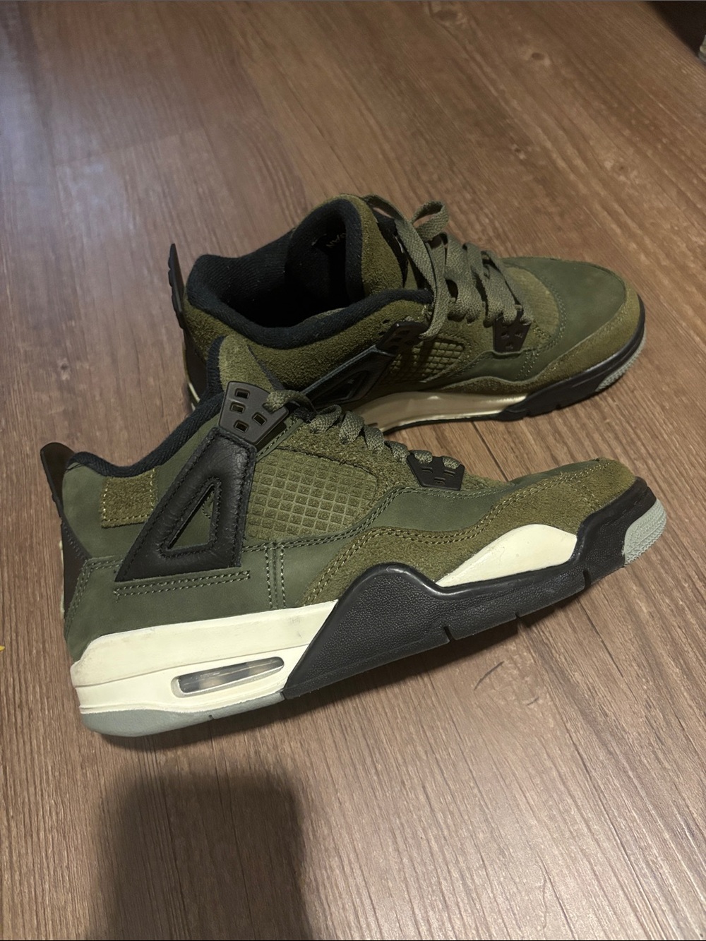 Air Jordan 4 Retro SE Craft GS ‘Olive’